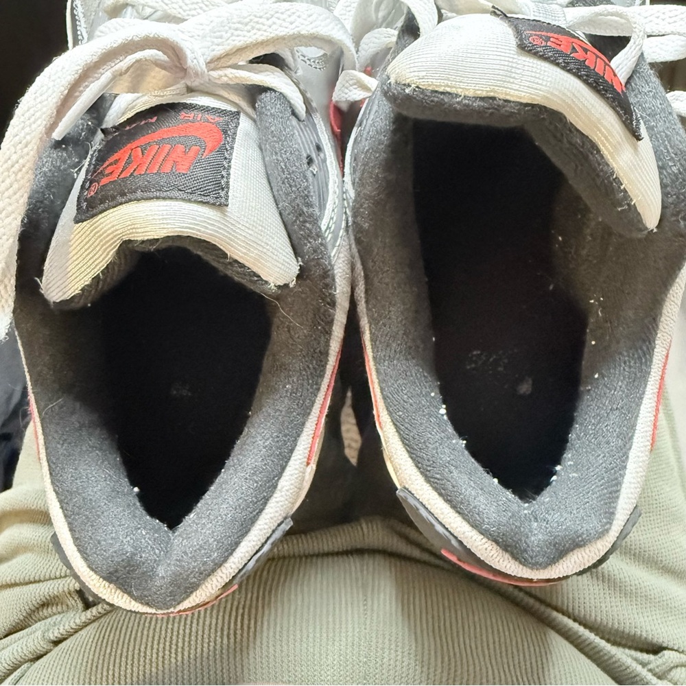 Nike Air Sneakers - Silver and Red white Size 10 Men’s Good condition - Picture 7 of 7